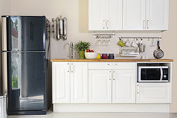 冷蔵庫周りの間隔を開ける