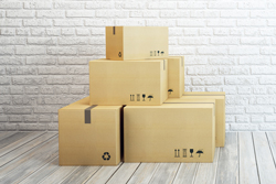 荷造り　段ボール