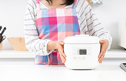 切って入れてスイッチを押すだけ！　炊飯器を使ったお手軽絶品レシピ