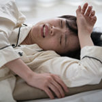 夏の夜は寝苦しい！　暑い夜に快適な睡眠をとるための4つのテクニック