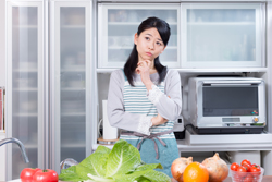 卵が爆発するって本当? 電子レンジでの加熱に注意が必要な食品5選